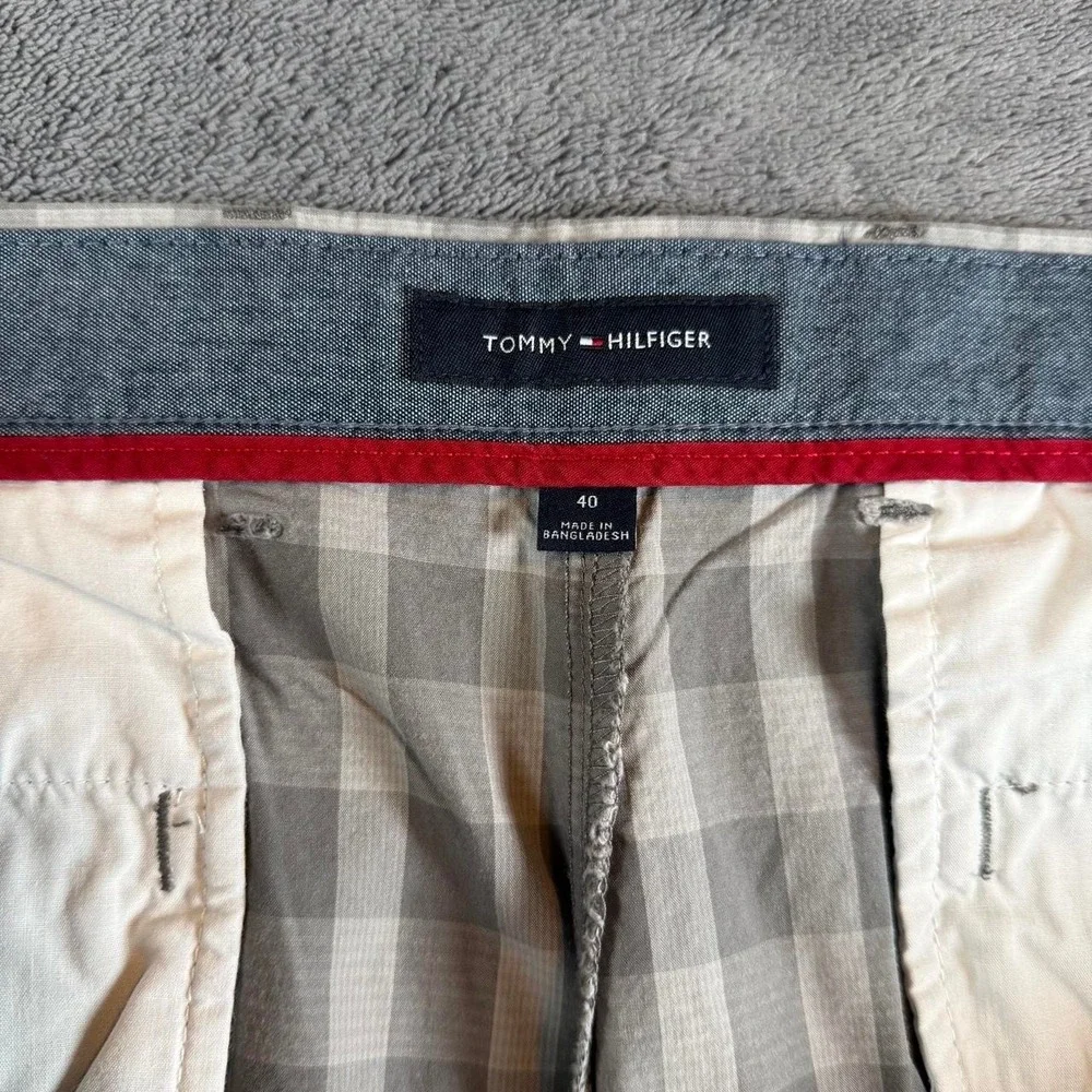 Tommy Hilfiger Mens Grey White Gingham Plaid Cotton Chino Shorts Size 40